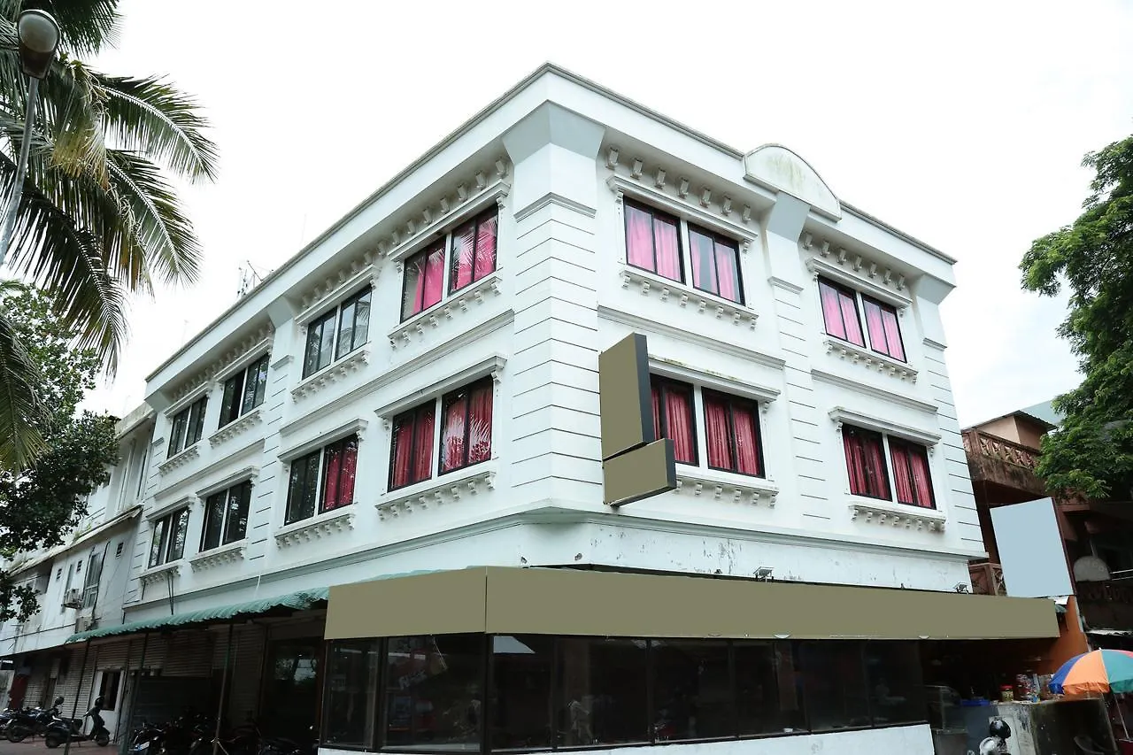 Oyo 9310 Hotel Viceroy Kochi