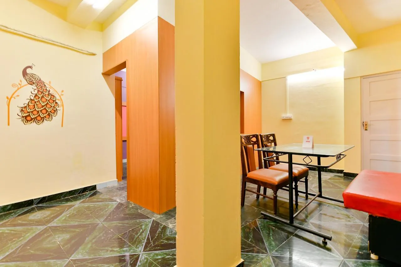 ***  Oyo 9310 Hotel Viceroy Kochi インド